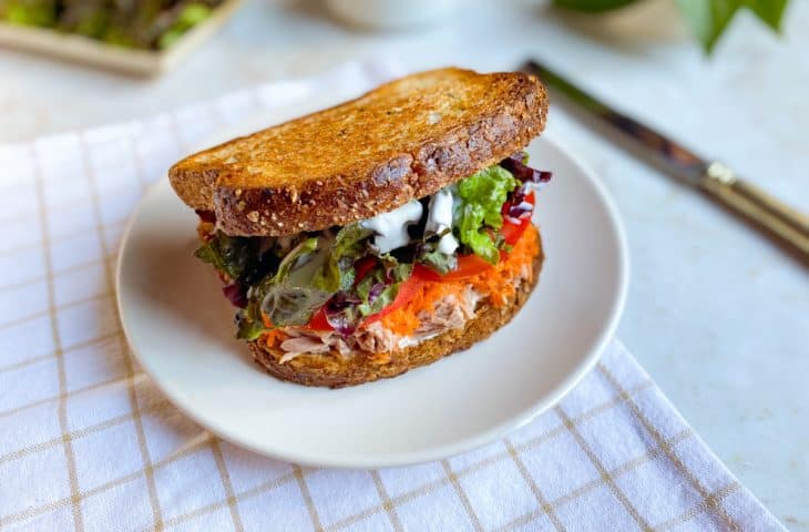 Sanduíche natural de atum