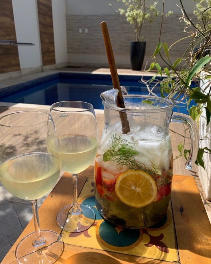 Sangria branca com gin