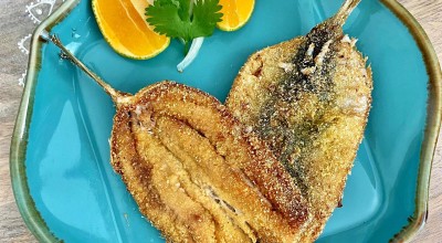 Sardinha frita com farinha de milho