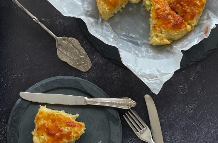 Scones de abobrinha com provolone