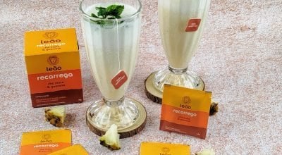 Shake de abacaxi com chá-mate e guaraná