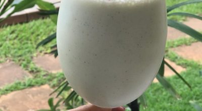 Shake de abacaxi com coco