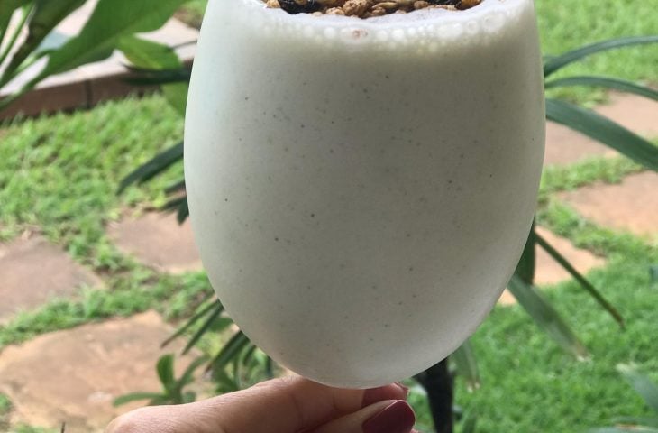 Shake de abacaxi com coco