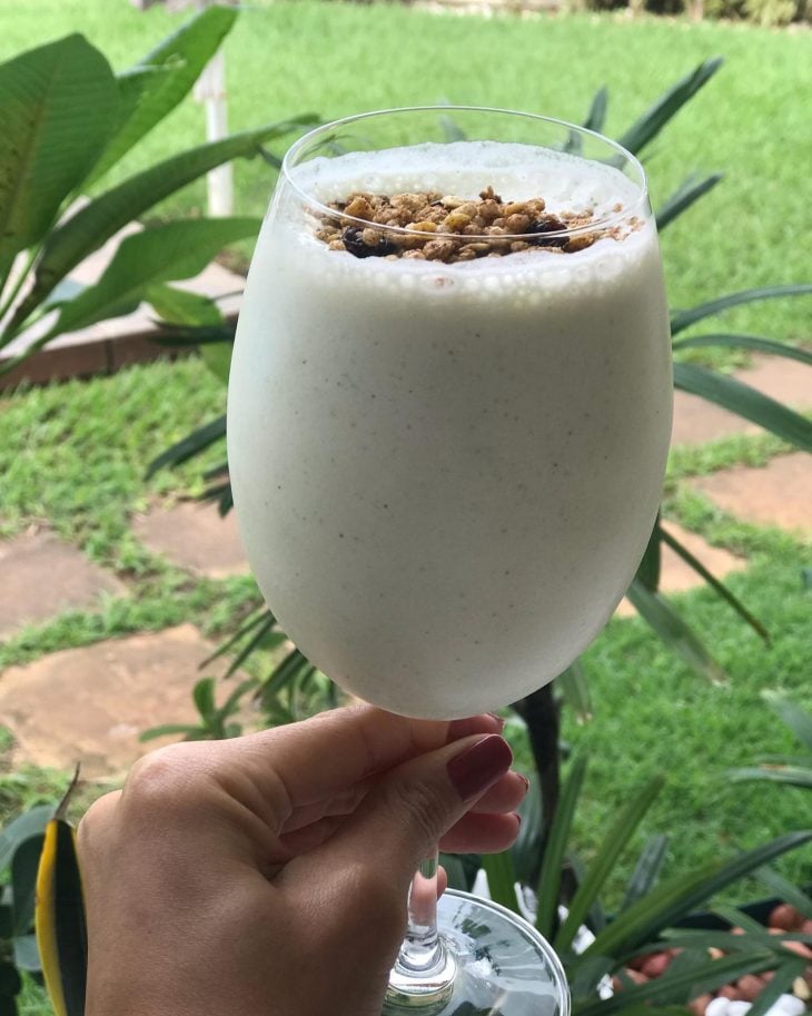 Shake de abacaxi com coco
