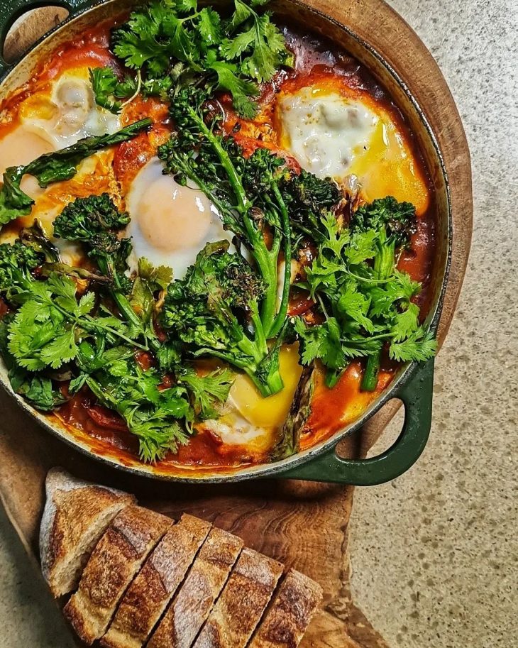 Shakshuka com brócolis