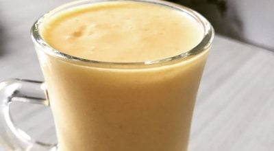 Smoothie de maracujá e manga com cúrcuma