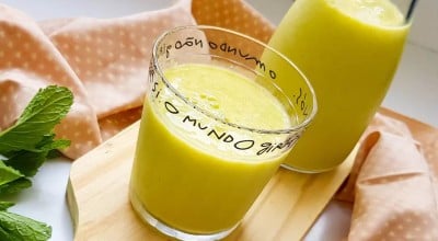 Smoothie de manga com hortelã