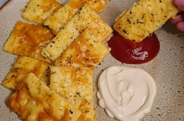 Snack de queijo keto