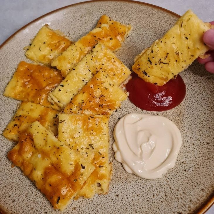 Snack de queijo keto