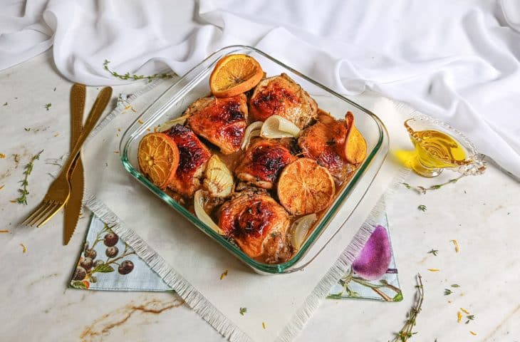 Sobrecoxa ao molho de laranja