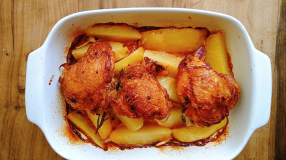 Sobrecoxa assada com batata