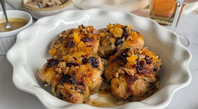 Sobrecoxa com frutas secas