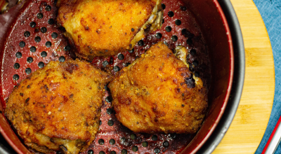 Sobrecoxas crocantes na airfryer