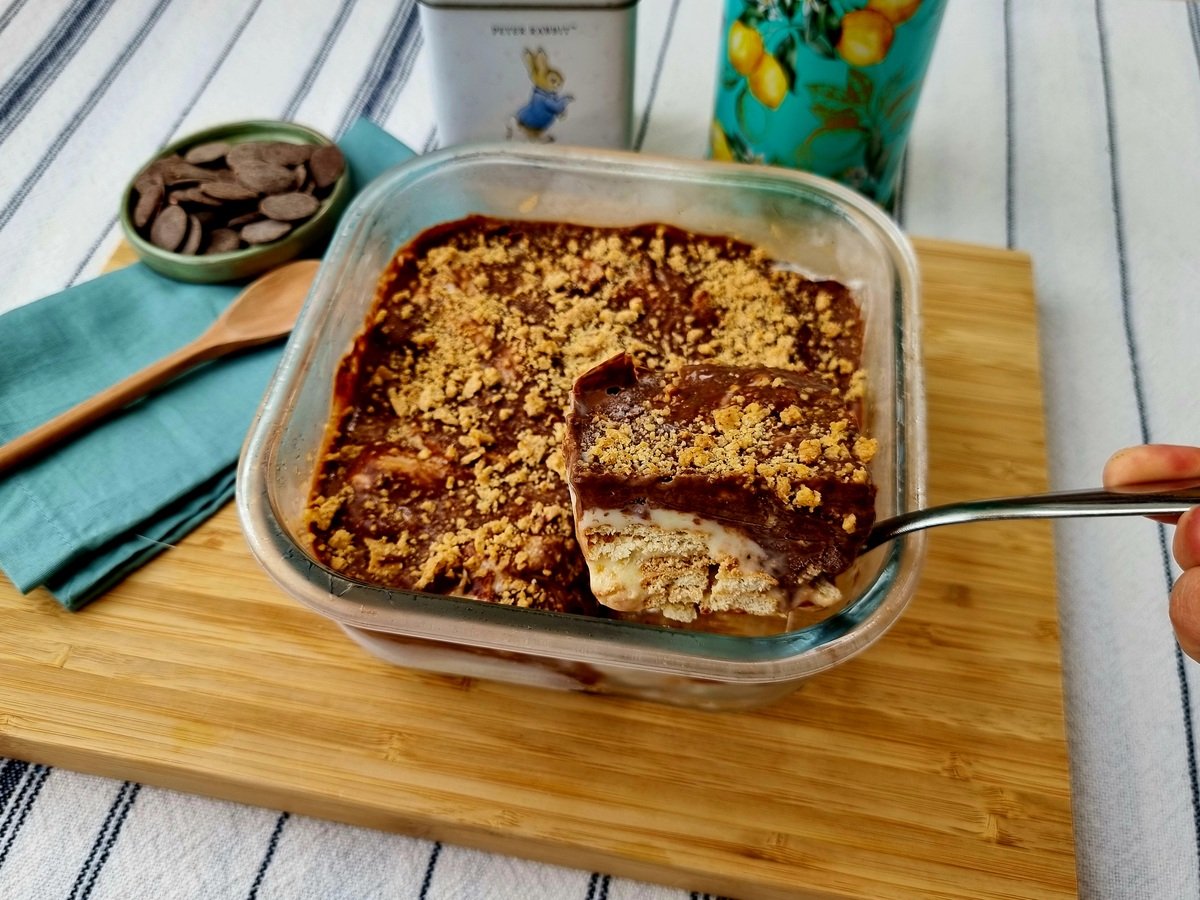 Sobremesa gelada de biscoito fácil