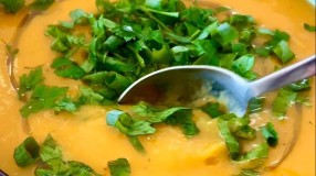Sopa cremosa de legumes