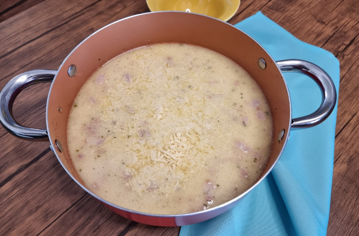 Sopa de batata com bacon