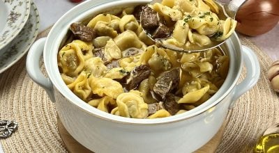 Sopa de capeletti de carne