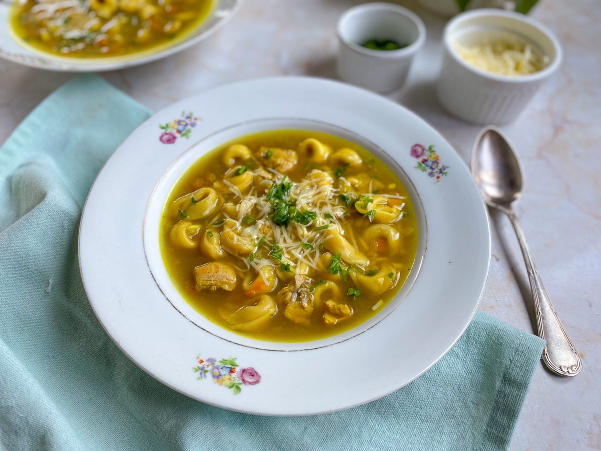 Sopa de capeletti