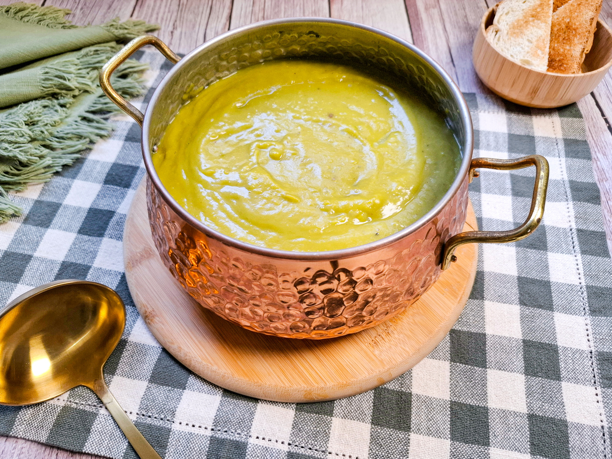 Sopa de ervilha com batata