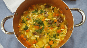 Sopa de legumes com carne
