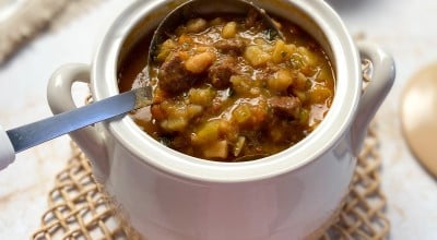 Sopa de músculo com legumes