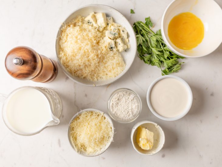 Ingredientes da sopa reunidos.