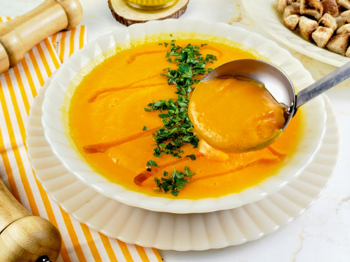 Sopa detox saborosa