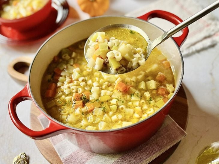 Sopa fácil e rápida pronta para consumo.