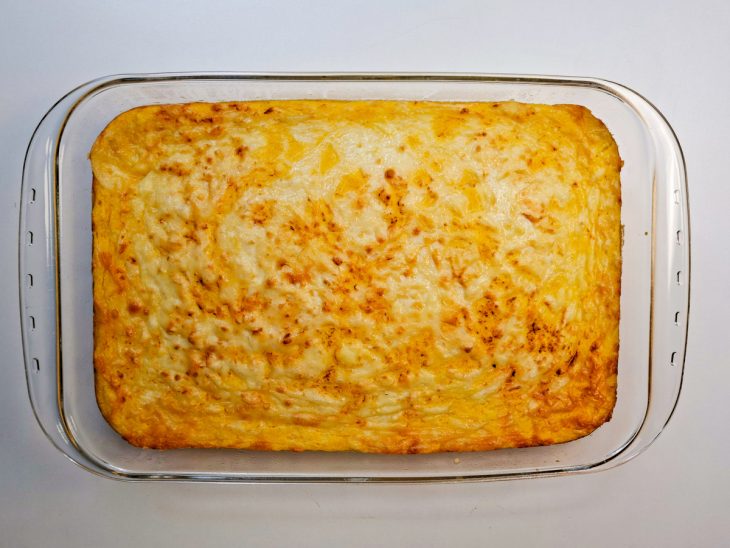 Sopa paraguaia assada.