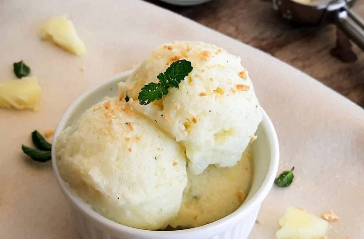 Sorbet de abacaxi com hortelã ⁣