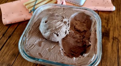 Sorvete de chocolate com 3 ingredientes