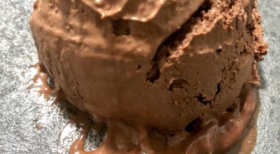 Sorvete de chocolate cremoso
