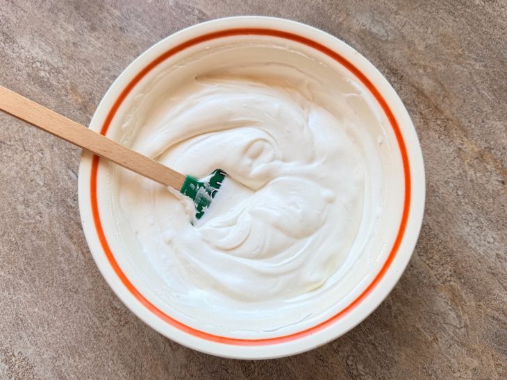 Chantilly incorporado ao leite condensado.