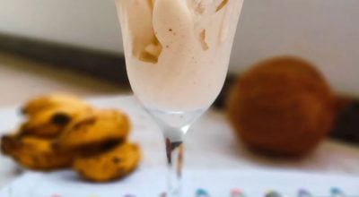 Sorvete proteico de coco e banana
