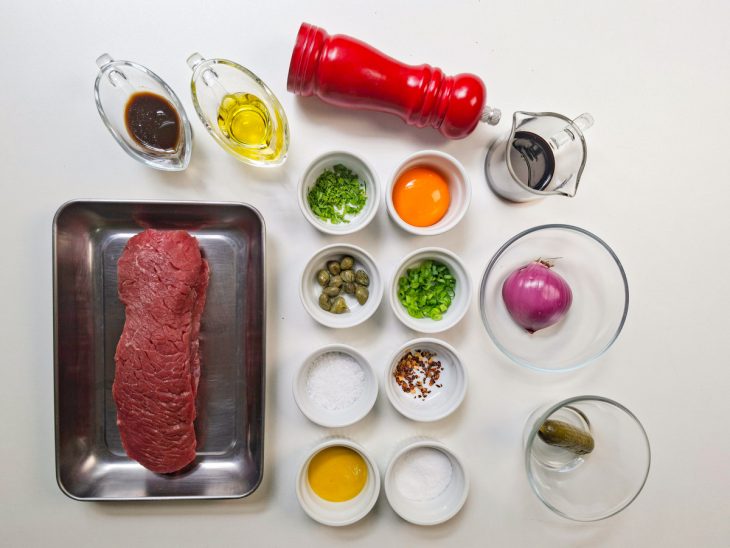 Ingredientes na bancada.