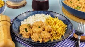 Strogonoff de frango com creme de ricota