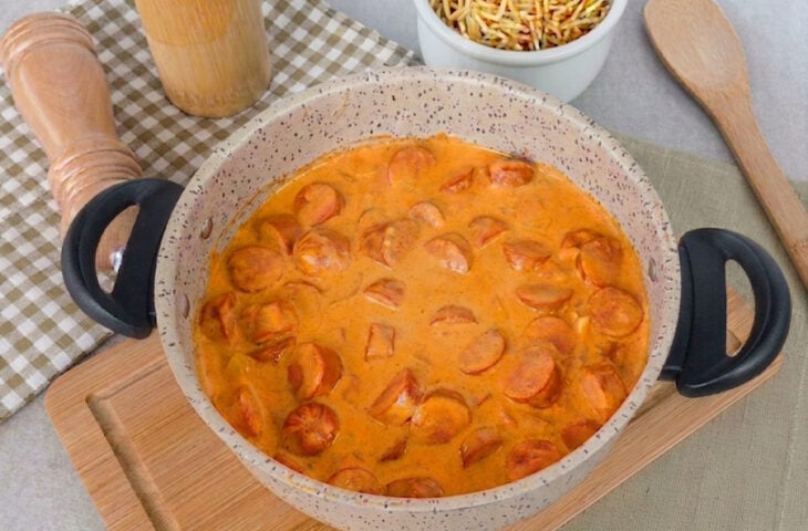 Strogonoff de salsicha