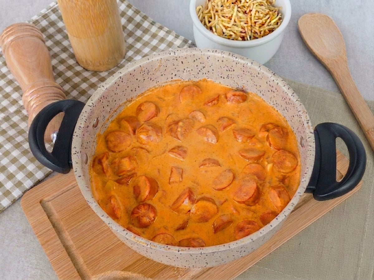 Strogonoff de salsicha
