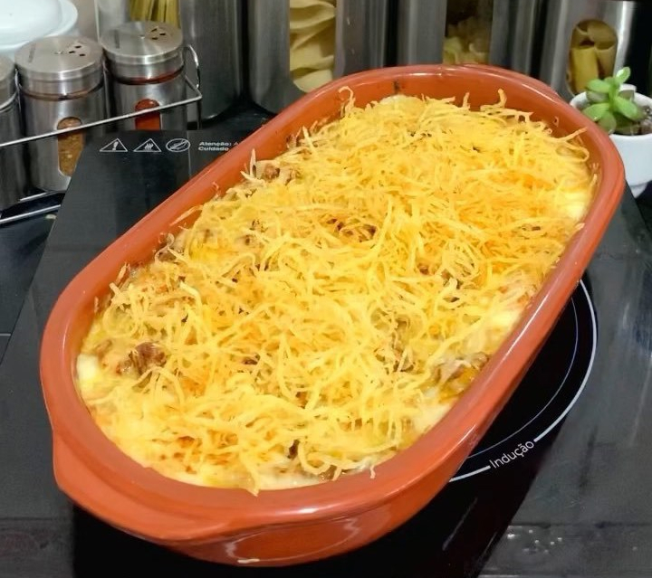 Strogonoff gratinado