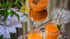 Suco de manga com cenoura