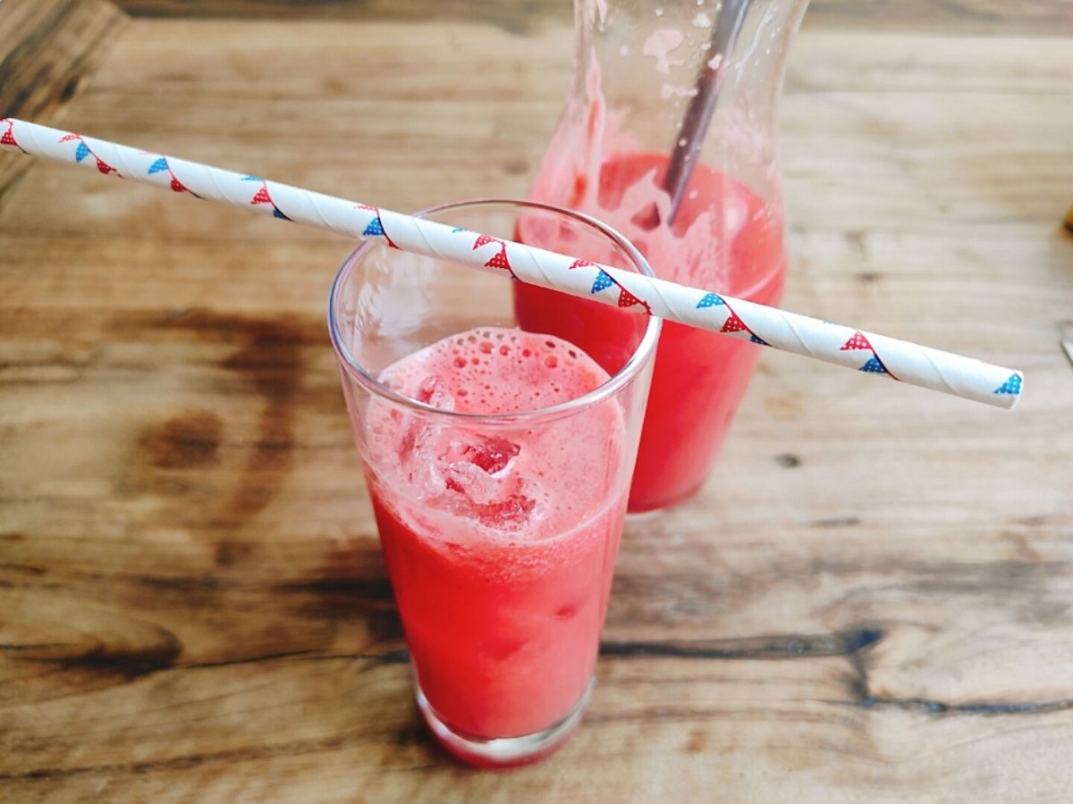 Suco de melancia refrescante