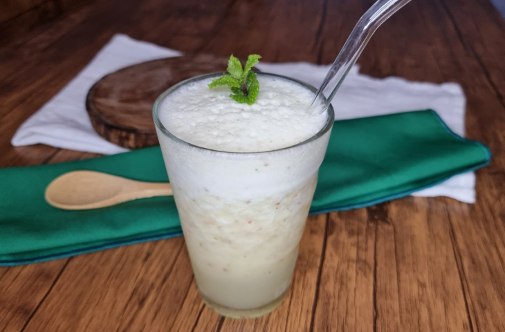 Suco detox de abacaxi