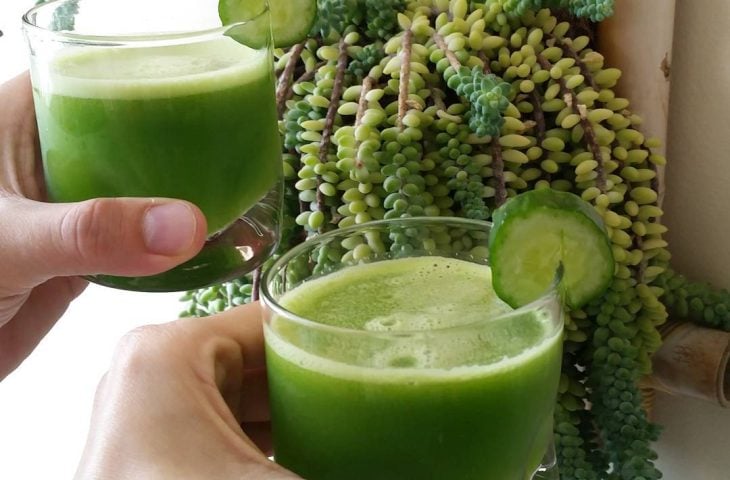 Suco verde refrescante