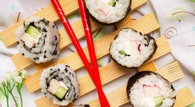 Sushi com kani
