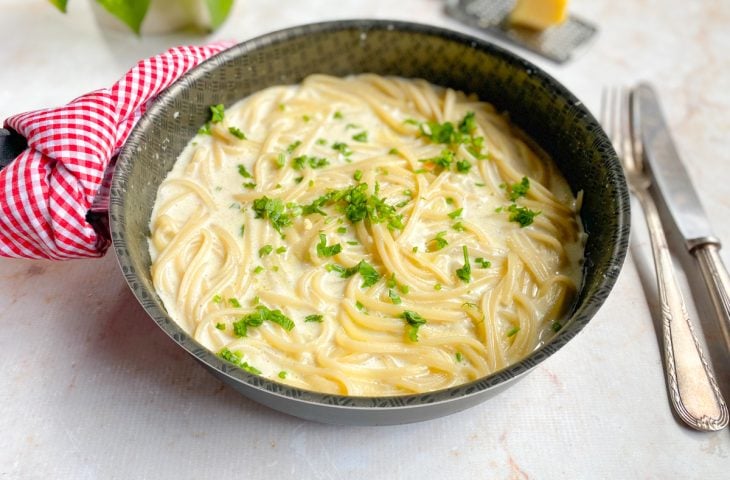 Talharim ao molho branco