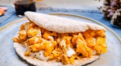 Tapioca com ovo e requeijão