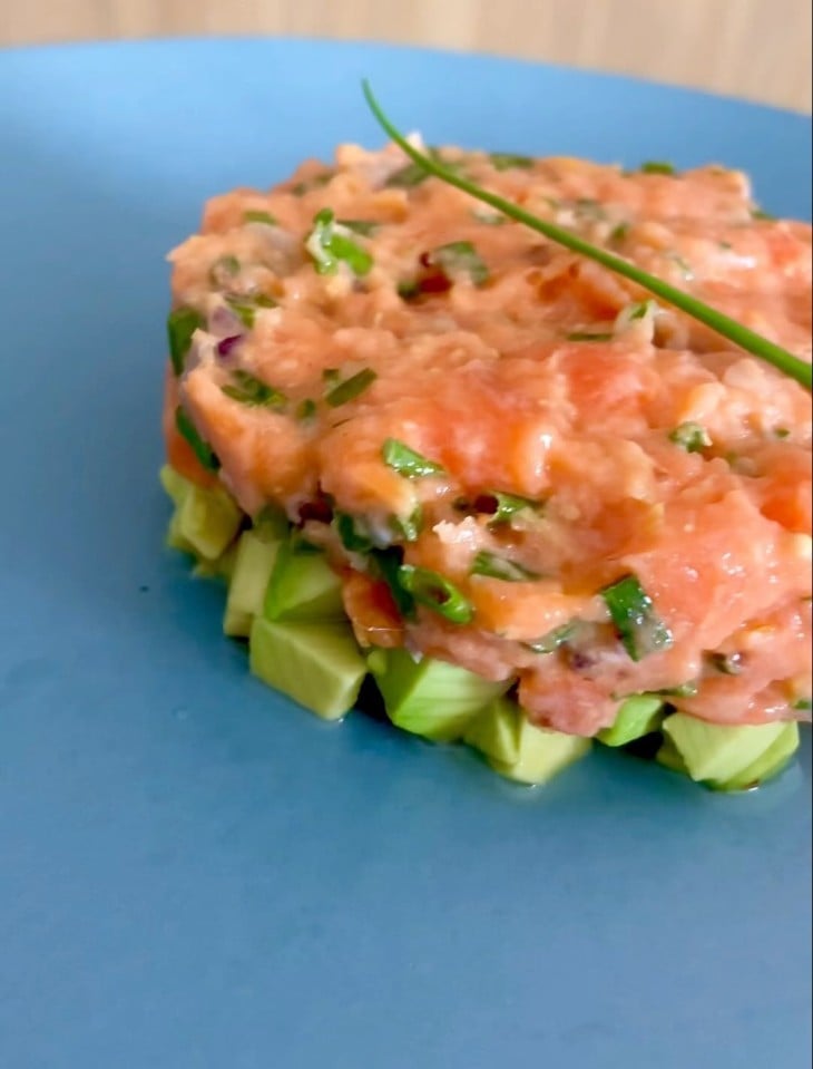 Tartar de salmão com avocado