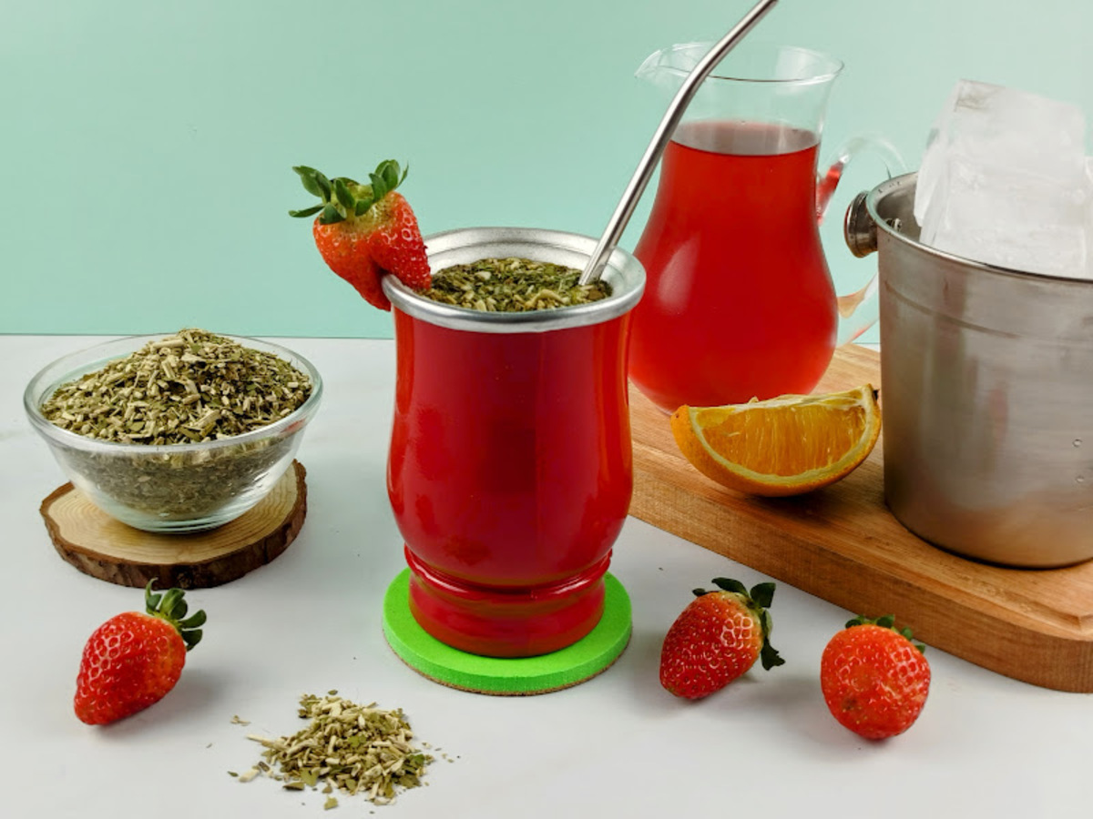 Tereré com morango e laranja