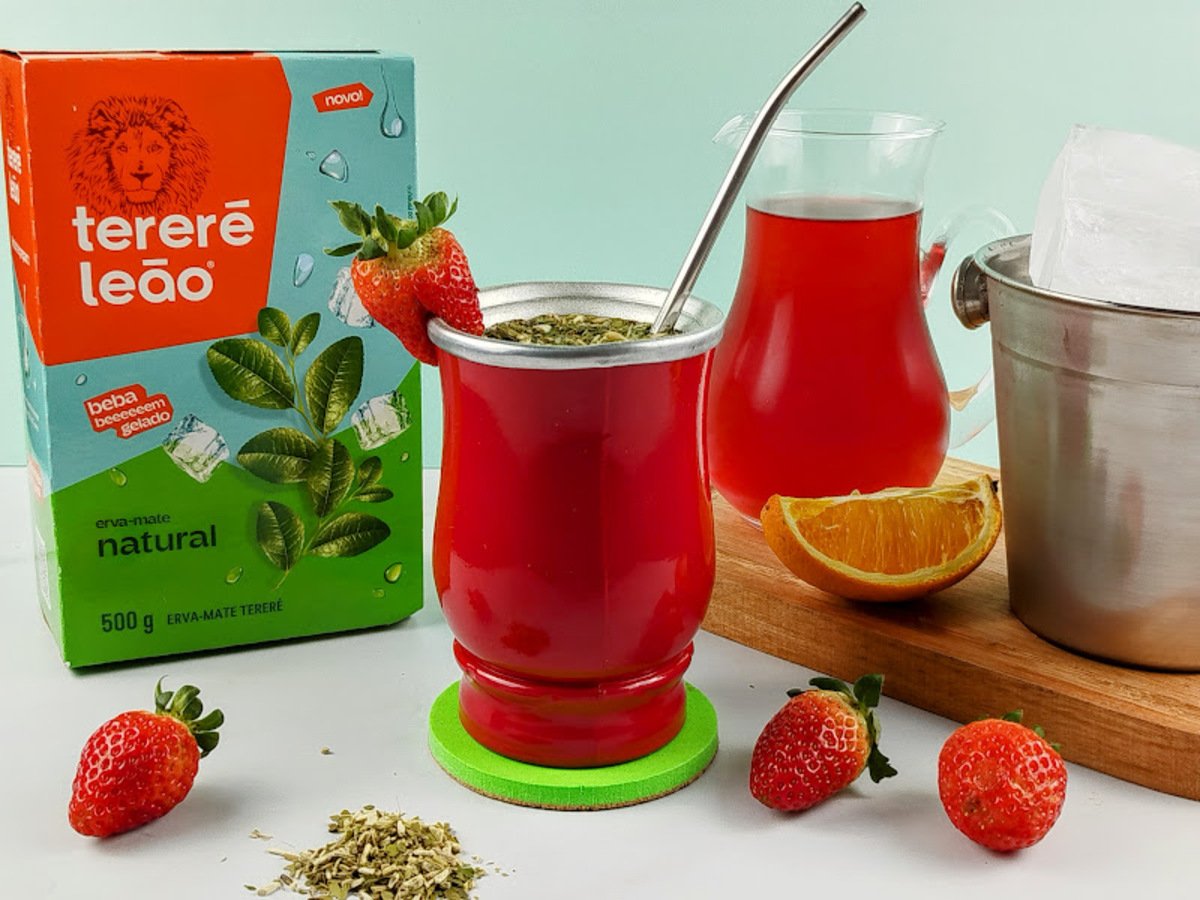 Tereré com morango e laranja