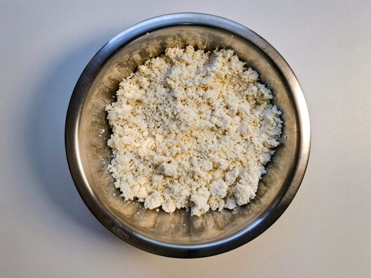 Ricota amassada.